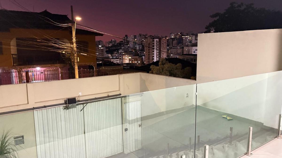 Casa, Fernão Dias, 3 Quartos, 2 Vagas, 1 Suíte