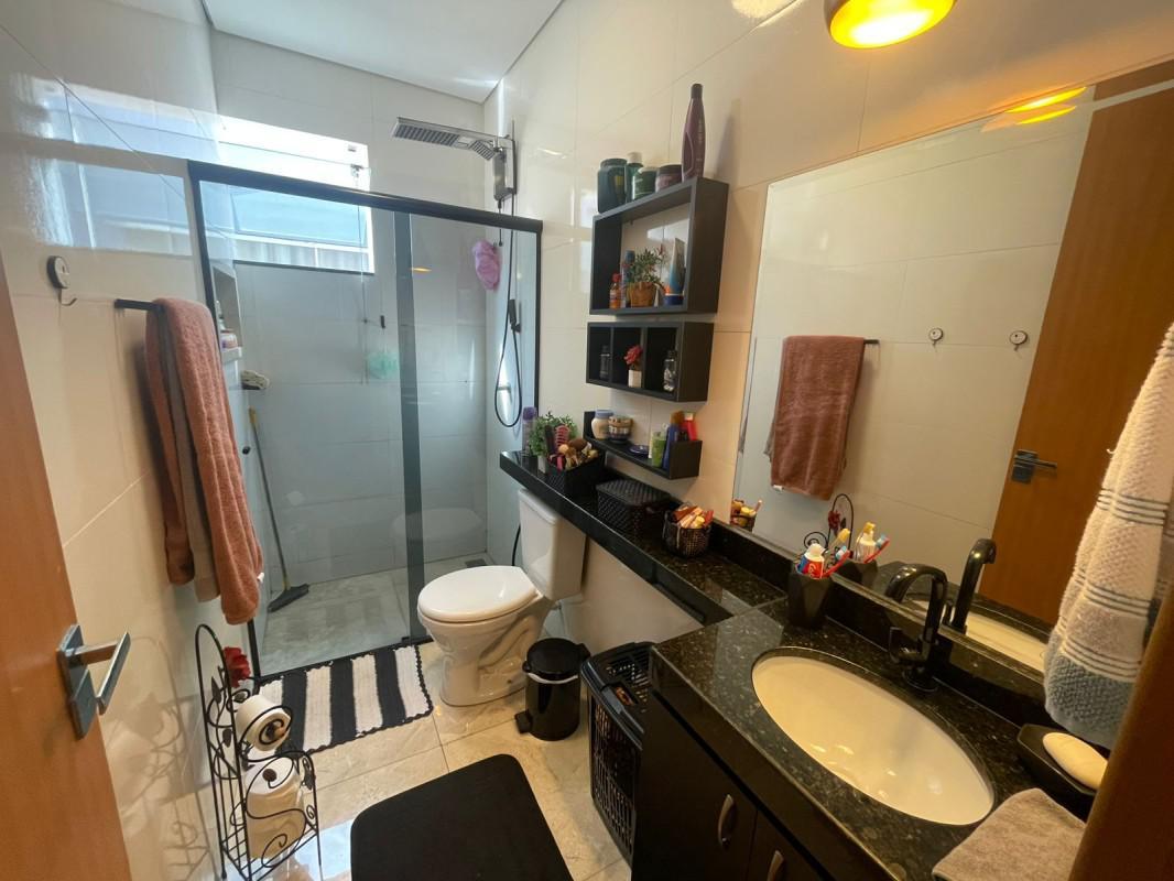 Casa, Novo Barreirinho, 3 Quartos, 1 Vaga, 1 Suíte