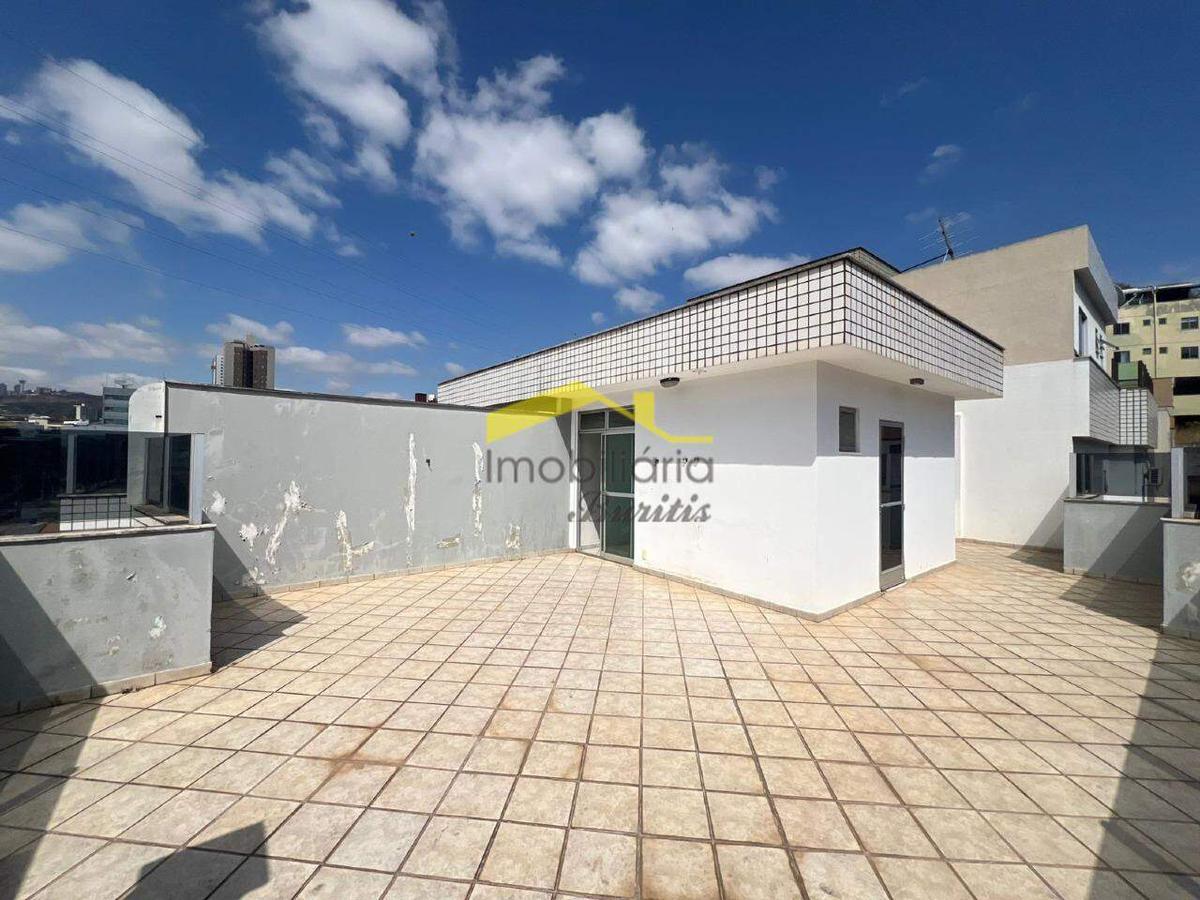 Cobertura, Estoril, 3 Quartos, 2 Vagas, 1 Suíte