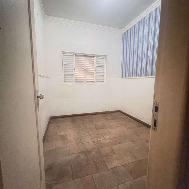 Lote, Brasiléia, 3 Quartos, 10 Vagas, 1 Suíte