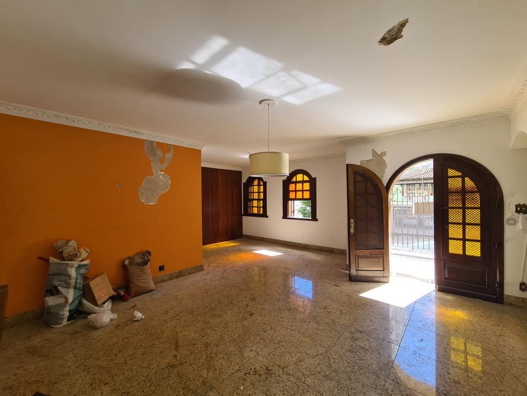 Casa, Gutierrez, 5 Quartos, 4 Vagas, 2 Suítes