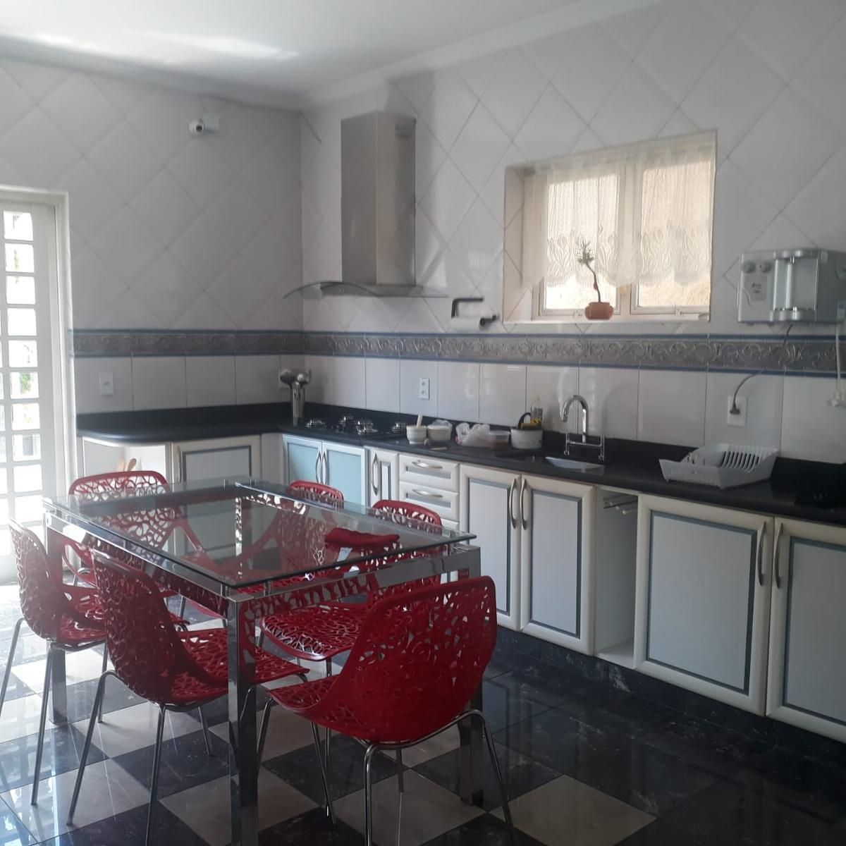 Casa, Heliópolis, 4 Quartos, 4 Vagas, 1 Suíte