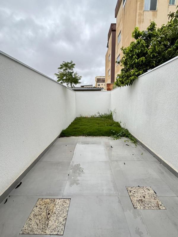 Casa, Jardim Leblon, 2 Quartos, 2 Vagas