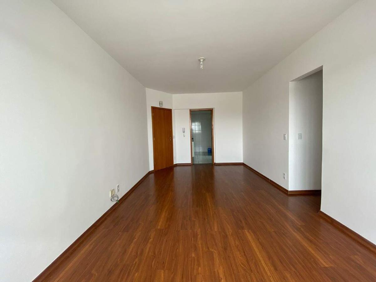 Apartamento, Estoril, 3 Quartos, 2 Vagas, 1 Suíte