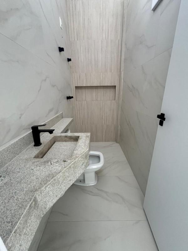 Casa, Planalto, 3 Quartos, 2 Vagas, 1 Suíte