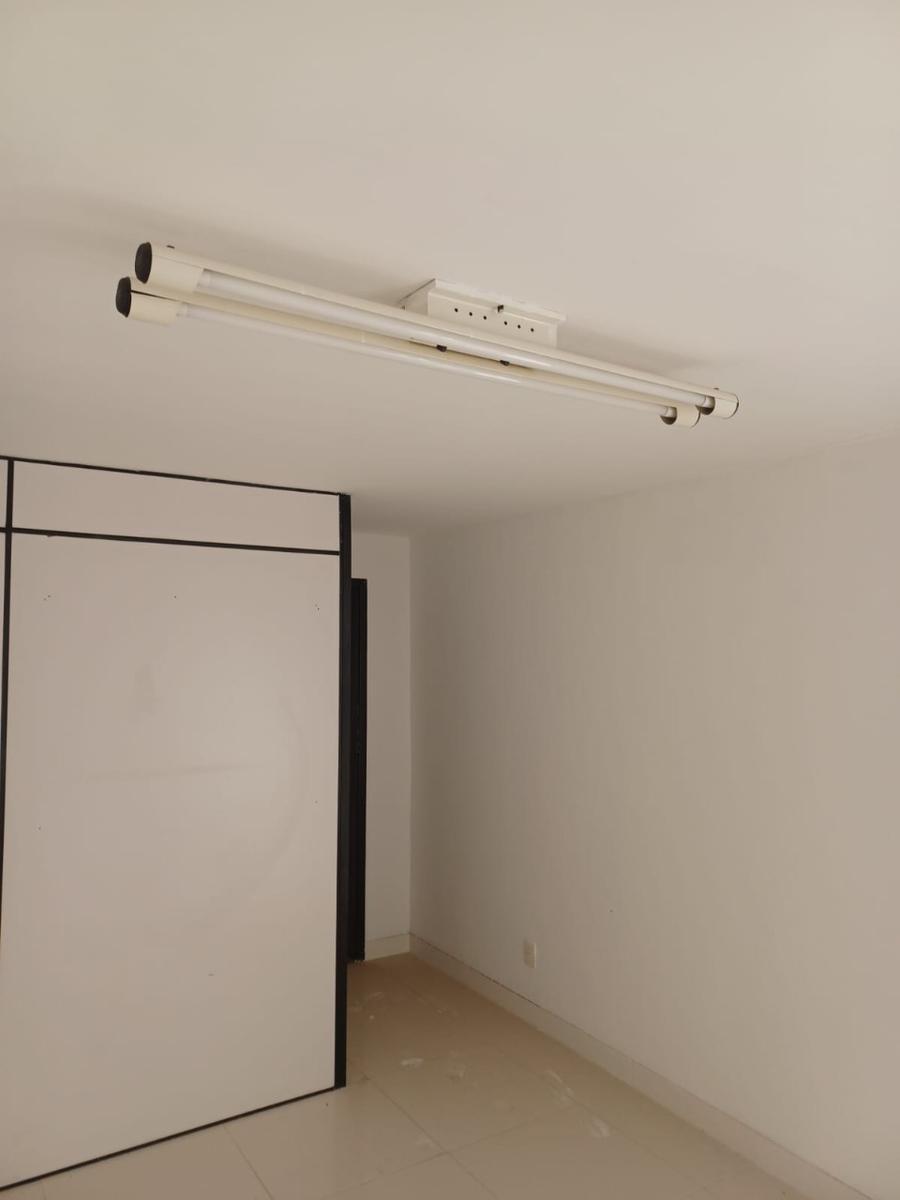 Sala, Santa Efigênia, 0 Quarto, 1 Vaga