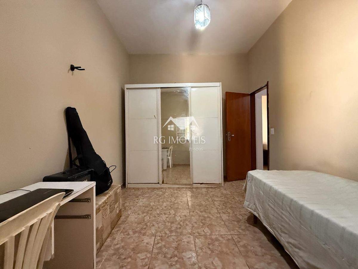 Casa, Niterói, 4 Quartos, 6 Vagas, 1 Suíte