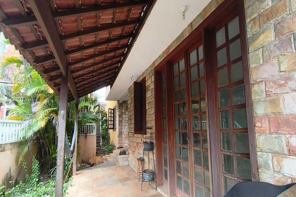 Casa, Santa Lúcia, 6 Quartos, 3 Vagas, 1 Suíte