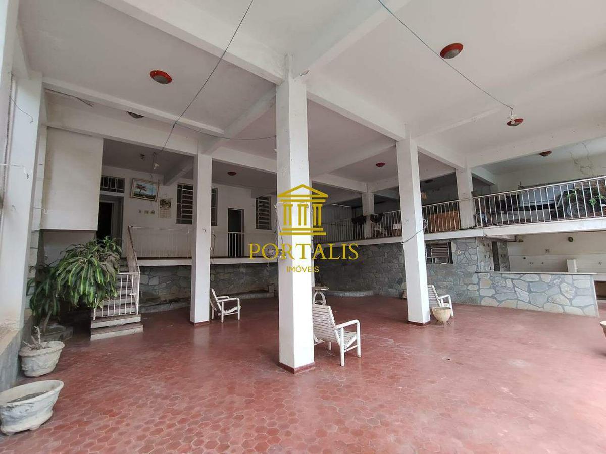 Casa Comercial, Funcionários, 9 Quartos, 5 Vagas