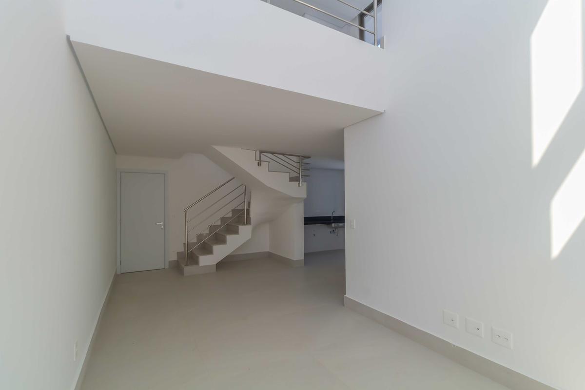 Cobertura, Serra, 3 Quartos, 2 Vagas, 1 Suíte