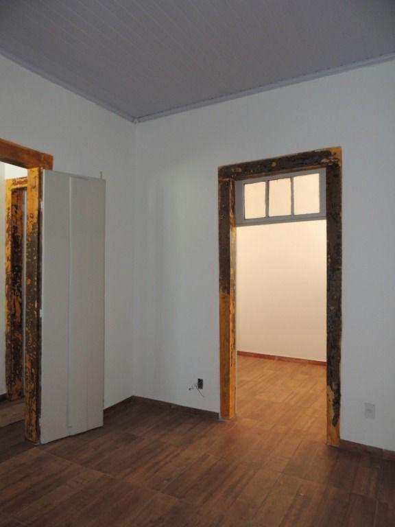 Casa, Centro, 5 Quartos, 0 Vaga