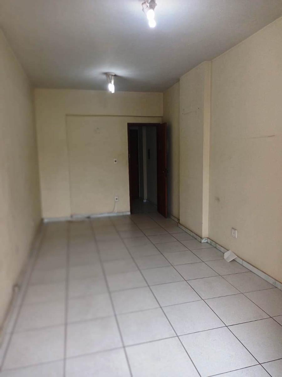 Sala, Barro Preto, 0 Quarto, 0 Vaga