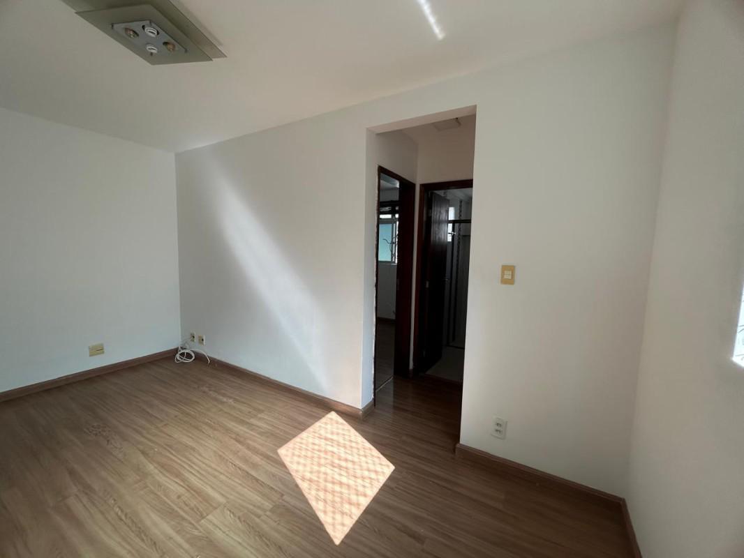 Apartamento, Carlos Prates, 2 Quartos, 1 Vaga