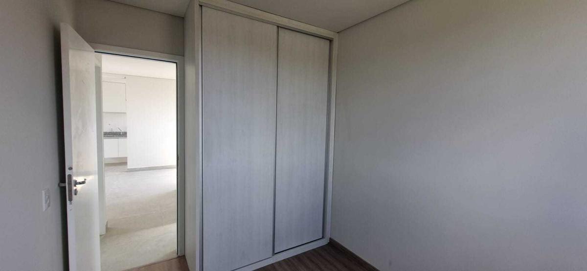 Apartamento, Santa Mônica, 2 Quartos, 1 Vaga