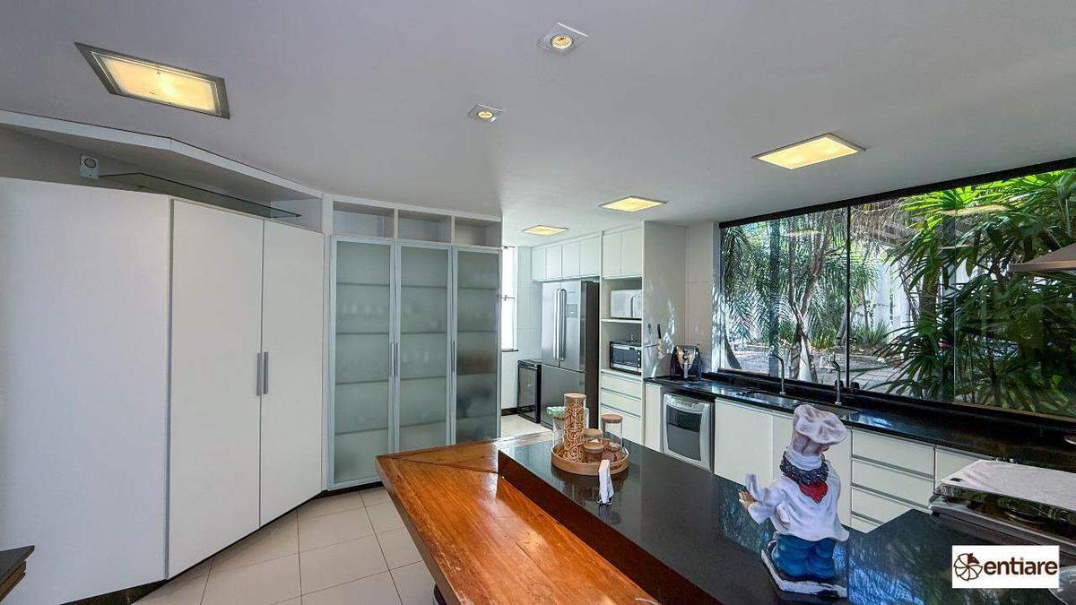 Casa, Santa Lúcia, 5 Quartos, 4 Vagas, 2 Suítes