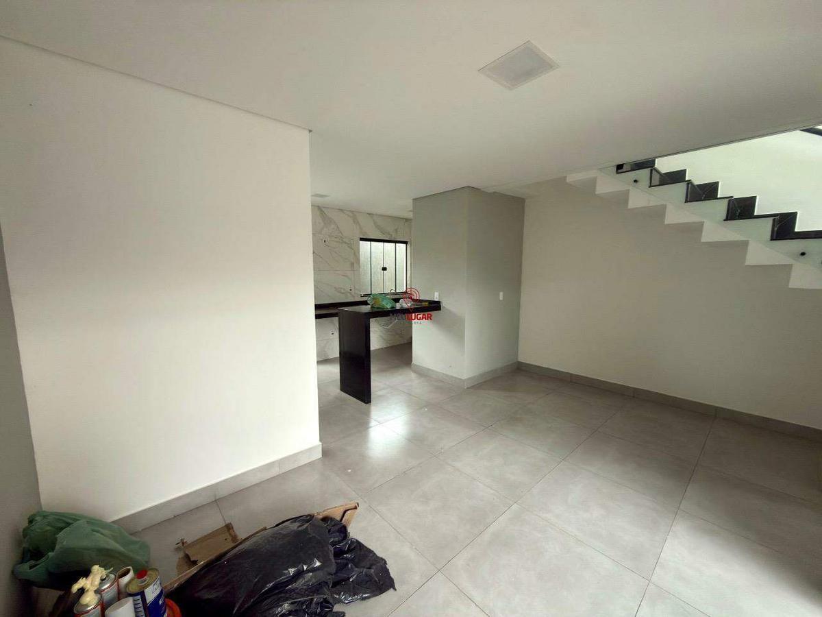 Casa, São Pedro, 2 Quartos, 2 Vagas, 1 Suíte