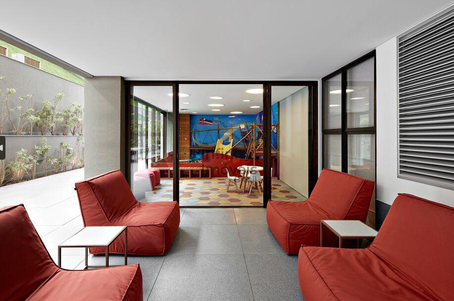 Apartamento, Funcionários, 3 Quartos