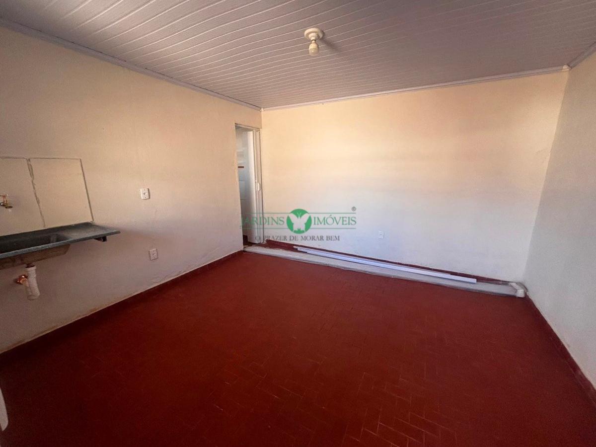 Casa, Santa Cruz, 1 Quarto, 0 Vaga