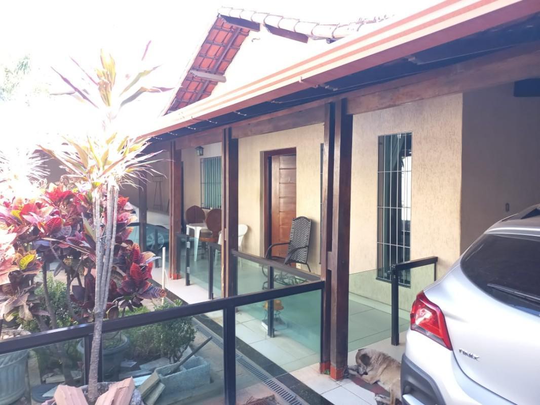 Casa, Planalto, 3 Quartos, 3 Vagas, 1 Suíte