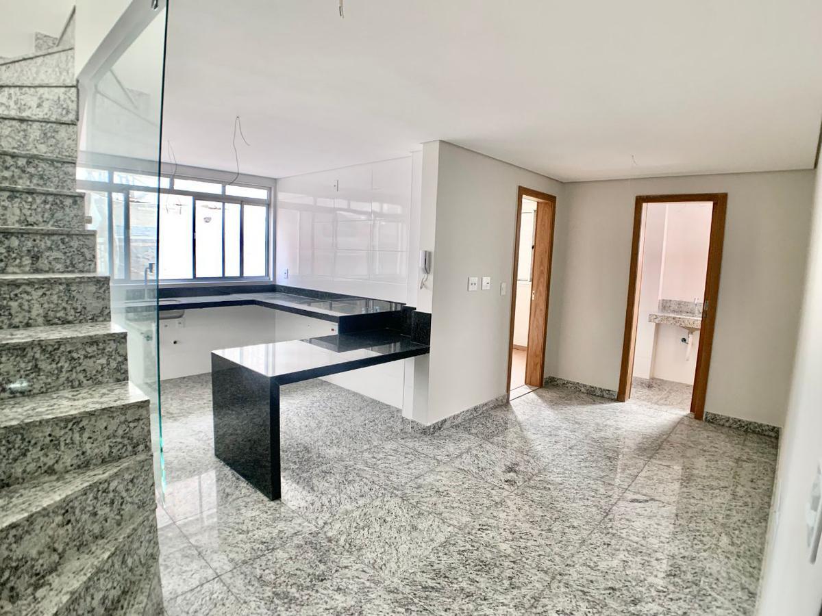 Cobertura, Santa Efigênia, 2 Quartos, 2 Vagas, 1 Suíte