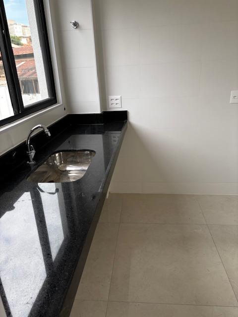 Apartamento, Floresta, 2 Quartos, 1 Vaga, 2 Suítes