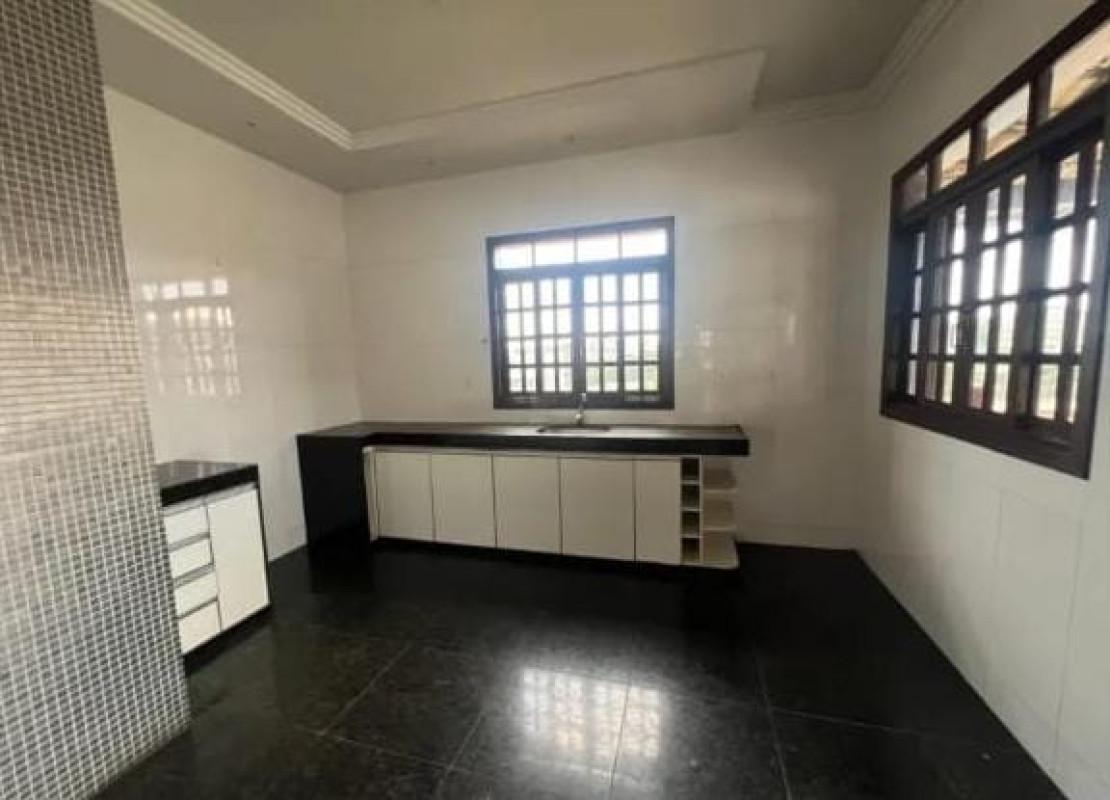 Casa, Santa Helena, 3 Quartos, 5 Vagas, 1 Suíte