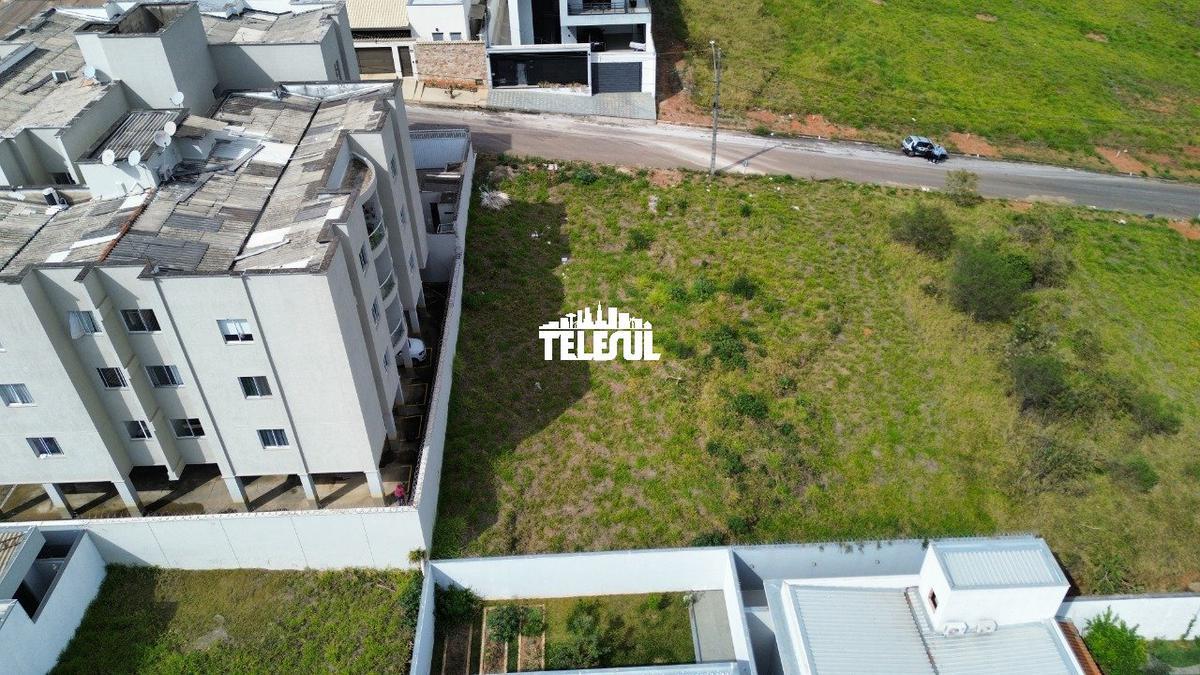Lote, Vila Verde, 0 Quarto, 0 Vaga