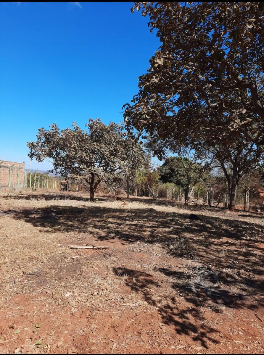 Lote, Canto da Siriema, 0 Quarto, 10 Vagas