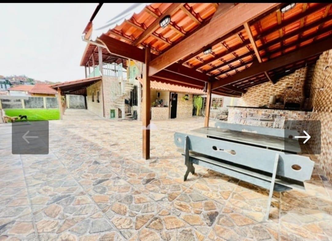 Casa, Letícia, 3 Quartos, 6 Vagas, 1 Suíte