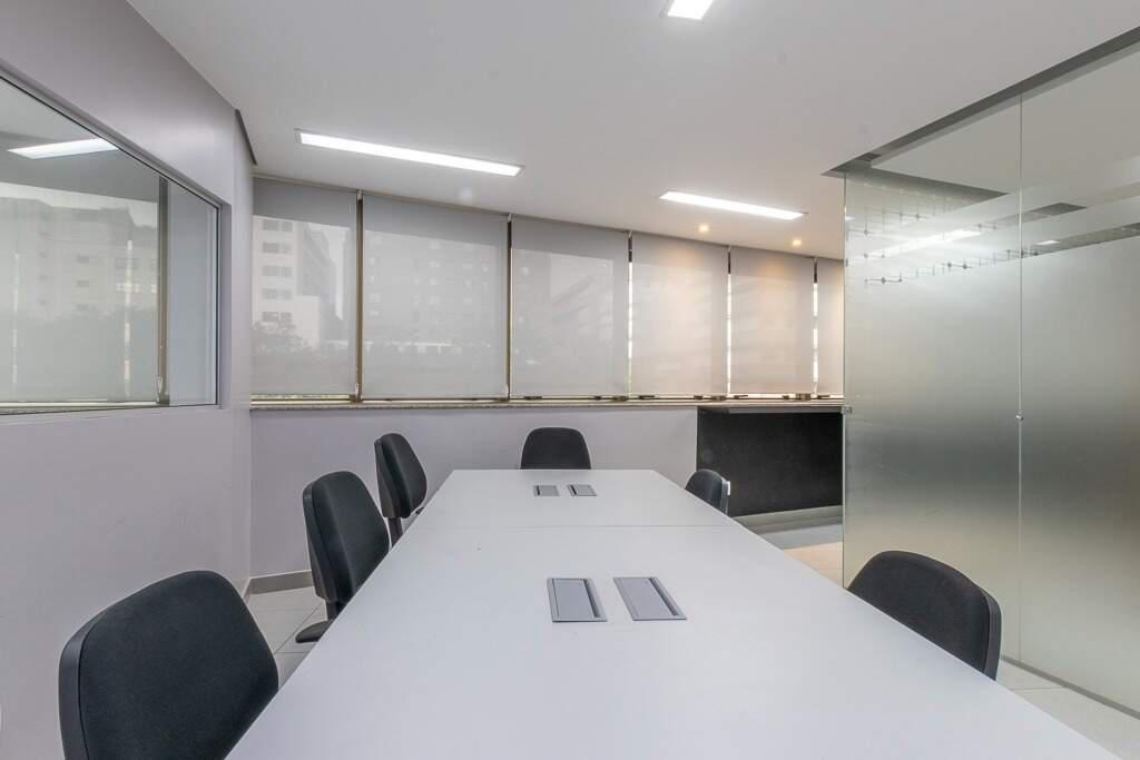 Sala, Vila da Serra, 0 Quarto, 9 Vagas