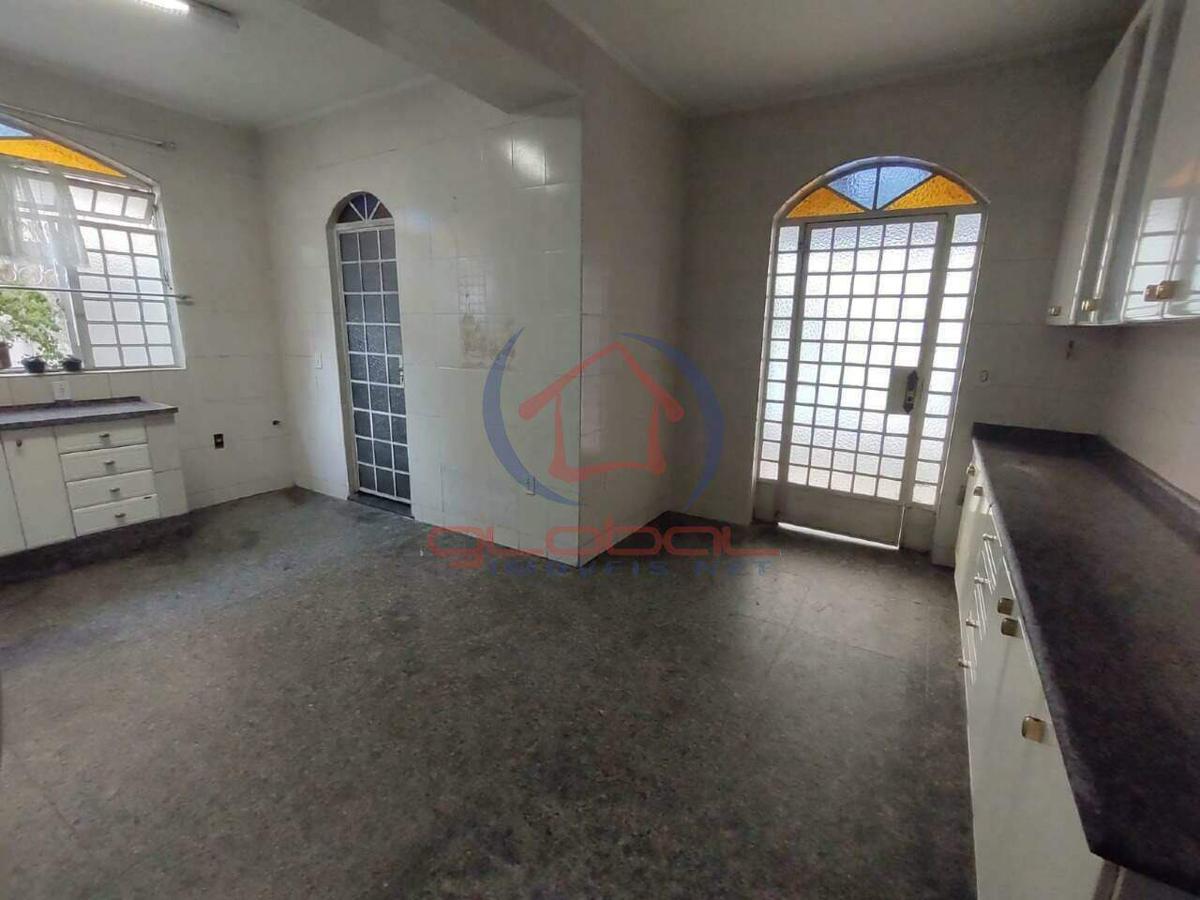 Casa, Ouro Preto, 4 Quartos, 4 Vagas, 1 Suíte