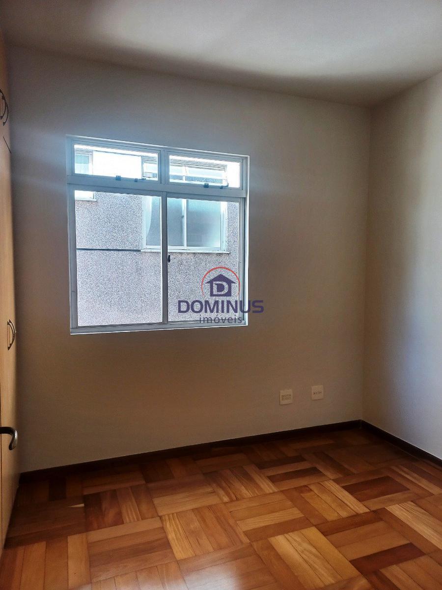Apartamento, Sagrada Família, 3 Quartos, 2 Vagas, 1 Suíte
