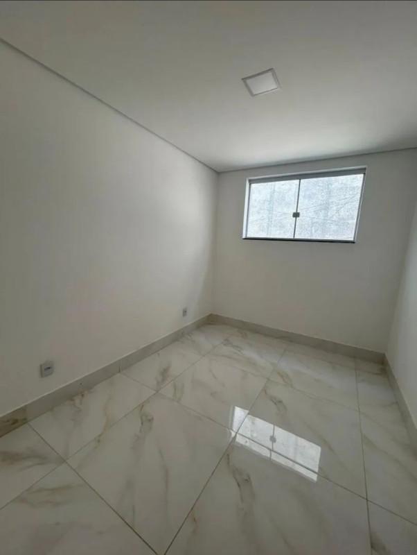Apartamento, Novo das Indústrias (barreiro), 3 Quartos, 0 Vaga