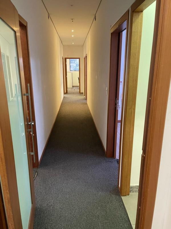 Andar, São Pedro, 0 Quarto, 3 Vagas