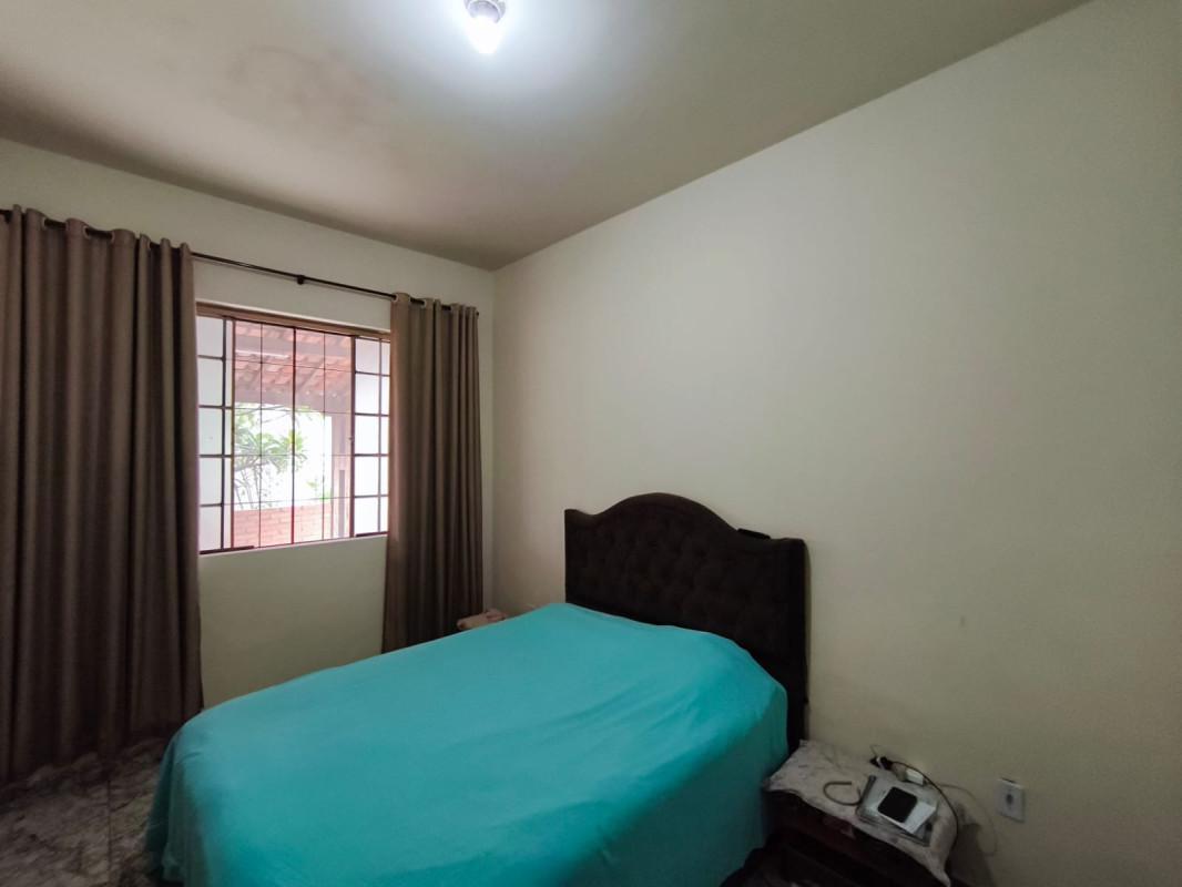 Casa, Jardim Riacho das Pedras, 3 Quartos, 4 Vagas, 1 Suíte