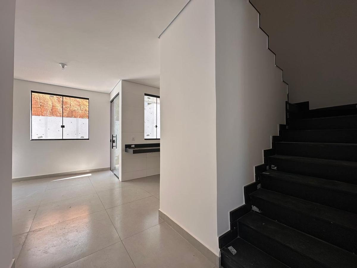 Casa, Manacás, 3 Quartos, 3 Vagas, 1 Suíte