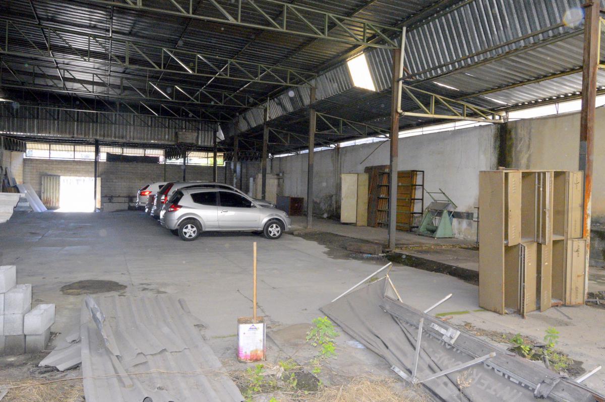 Lote, Heliópolis, 0 Quarto, 0 Vaga