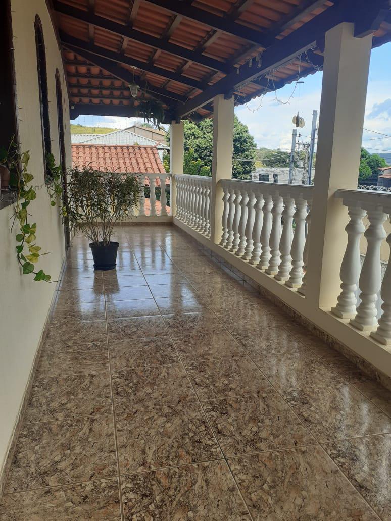 Casa, Casa Branca, 4 Quartos, 9 Vagas, 1 Suíte