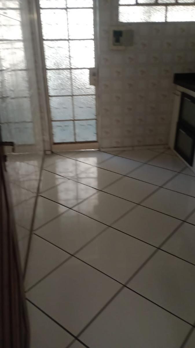 Casa, Santa Cruz, 3 Quartos, 4 Vagas, 1 Suíte