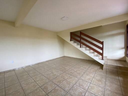 Casa, Centro, 3 Quartos, 2 Vagas, 1 Suíte