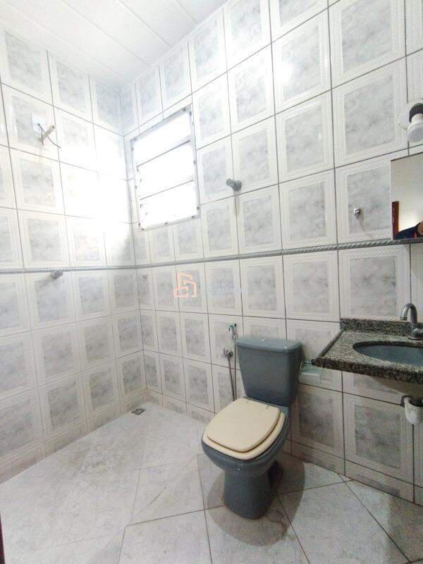 Casa, Das Industrias I (barreiro), 2 Quartos, 1 Suíte