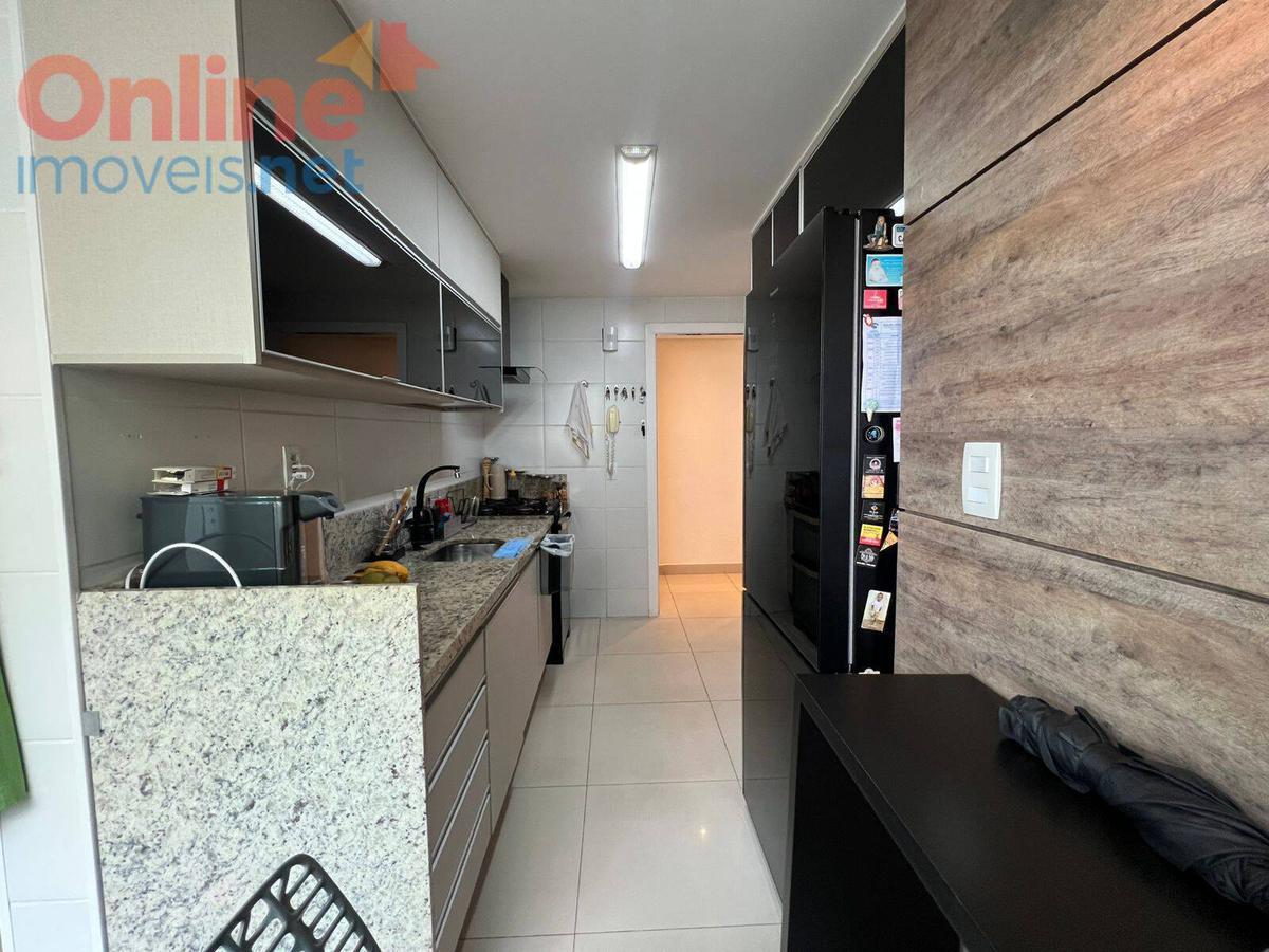 Apartamento, Sagrada Família, 3 Quartos, 0 Vaga, 1 Suíte