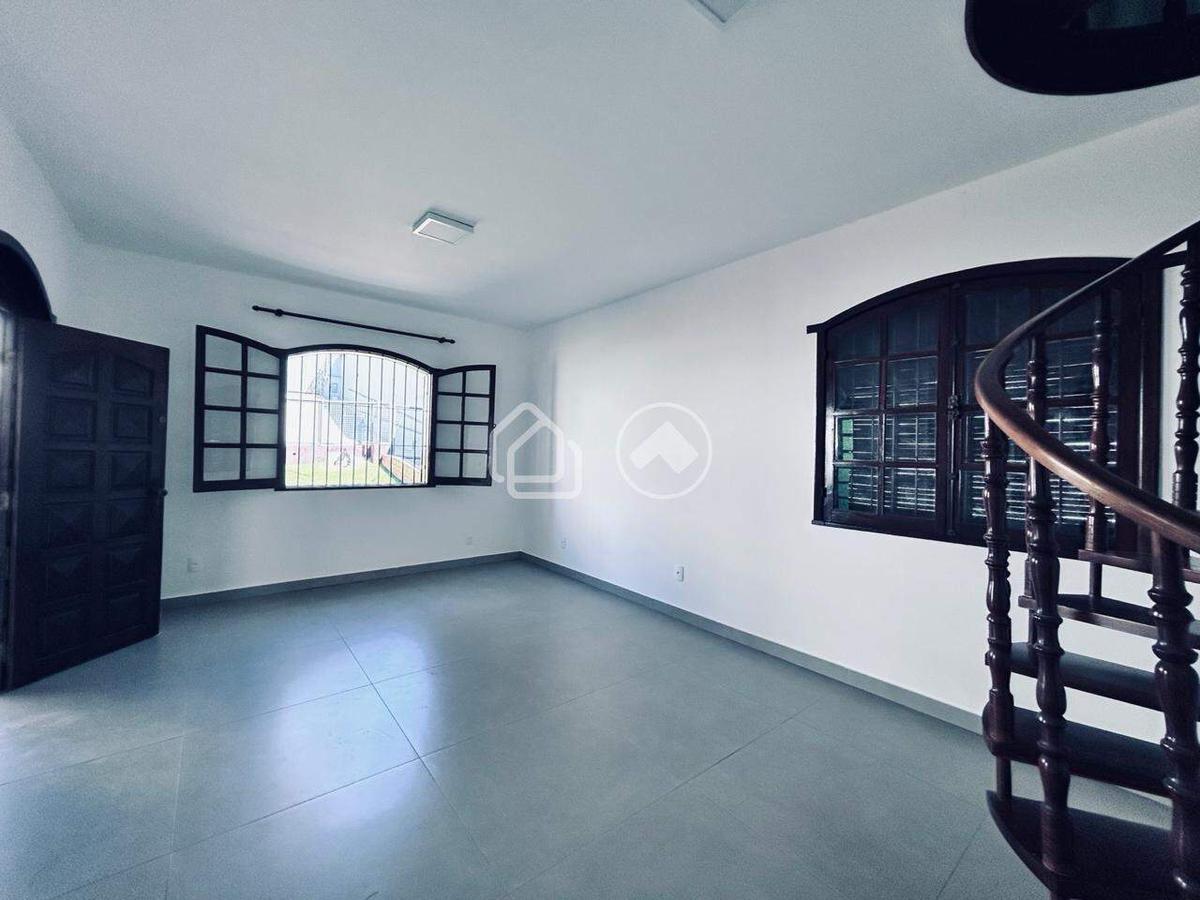 Casa, Palmeiras, 5 Quartos, 10 Vagas, 2 Suítes
