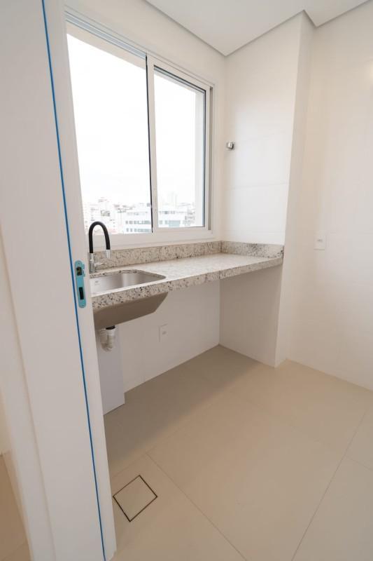 Apartamento, Floresta, 3 Quartos, 2 Vagas, 1 Suíte