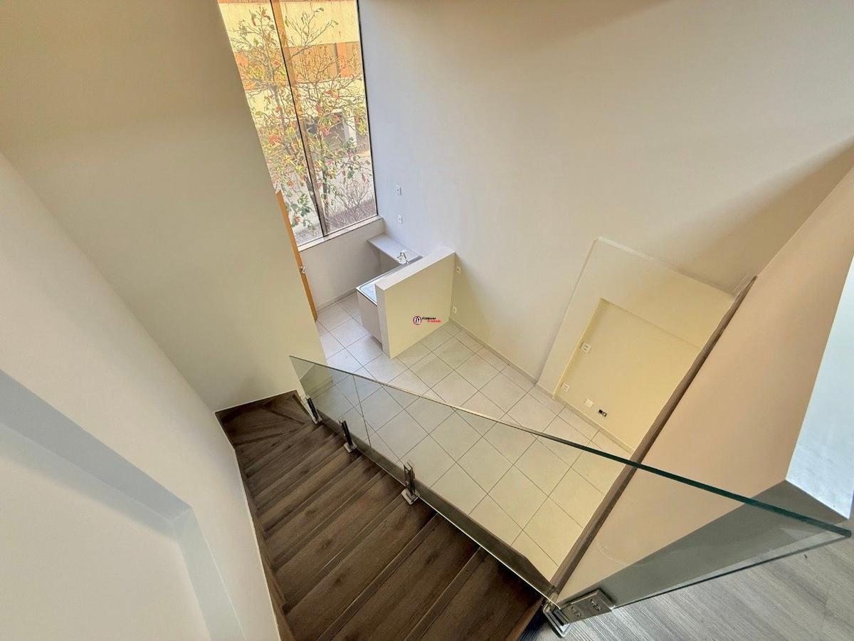 Sala, São José, 0 Quarto, 1 Vaga