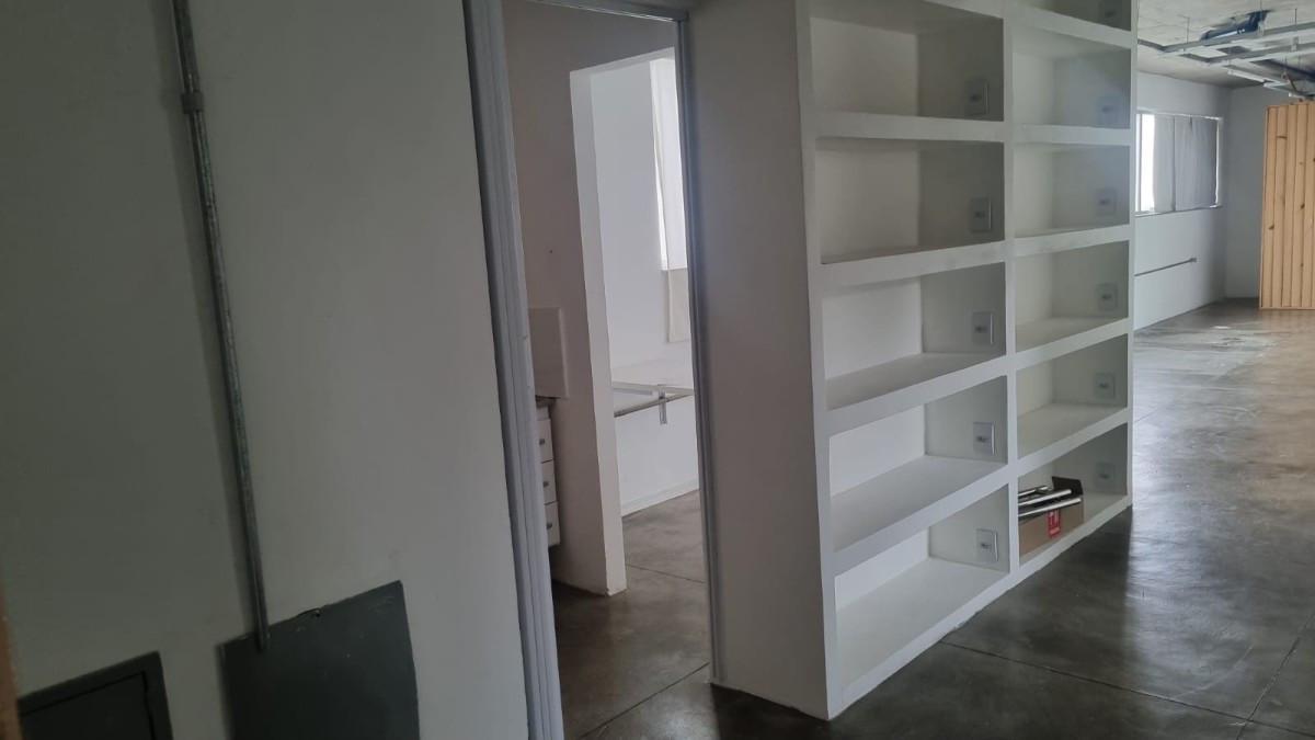 Sala, Santa Lúcia, 0 Quarto, 0 Vaga