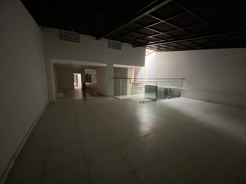 Casa Comercial, Lourdes, 3 Quartos, 0 Vaga