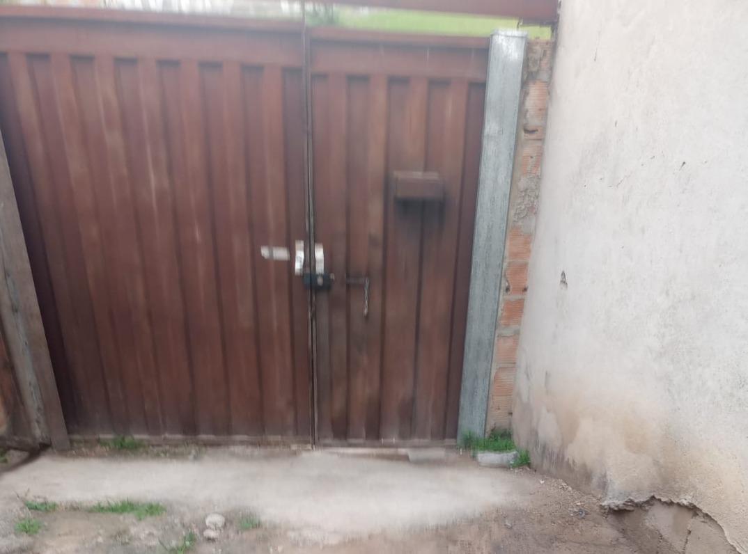 Casa, Santa Cruz Industrial, 1 Quarto, 3 Vagas