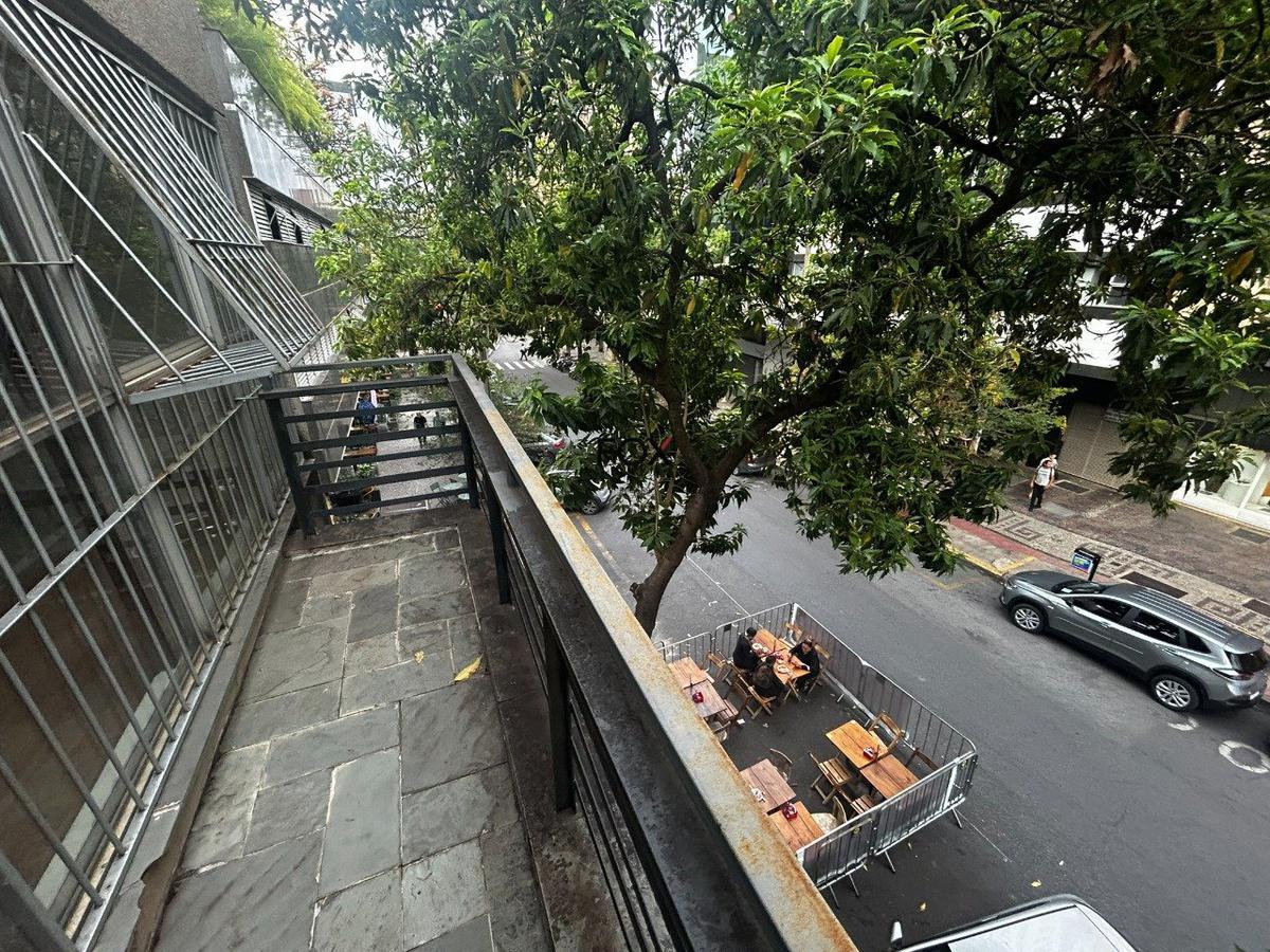 Andar, Savassi, 0 Quarto, 0 Vaga