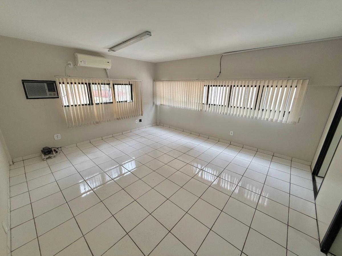 Andar, São José, 0 Quarto, 0 Vaga